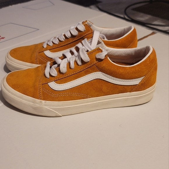 Old Skool Vans in Amber Suede-Size 7.5 Women's/6.0 Men's - Picture 4 of 11